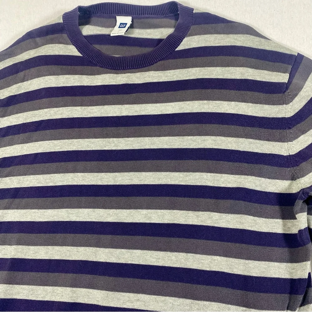 VTG GAP Men's L Purple and Gray Striped Crewneck Sweater